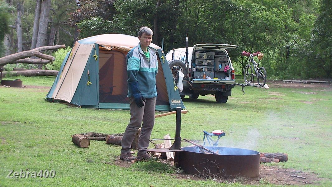 01-Heidi fires up the Barby at Wombeyan Caves.JPG